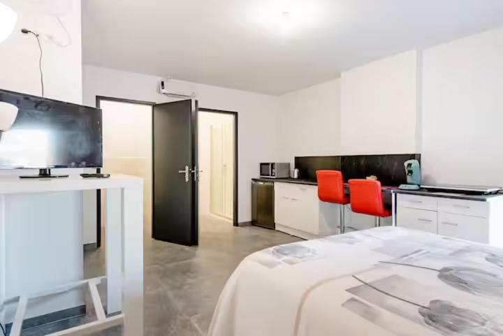 Studio De L'Avance 28M2 Fourques-sur-Garonne エクステリア 写真